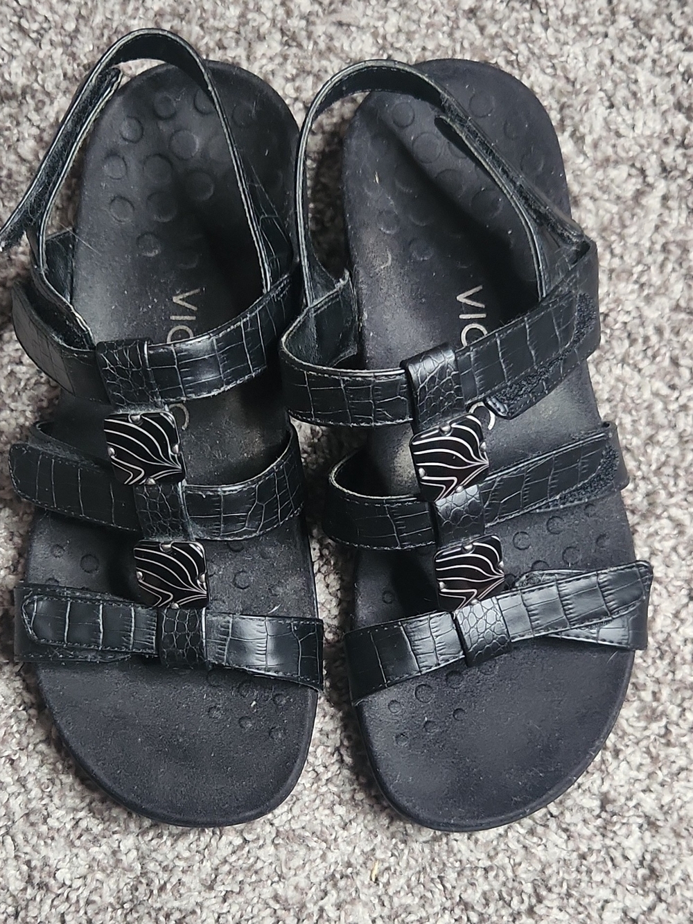Vionic Black Croc-Textured Strappy Sandals with Decorative Buckles